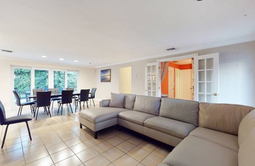 Bel Air House | 143 m² House ∙ 4 bedrooms ∙ 10 guests