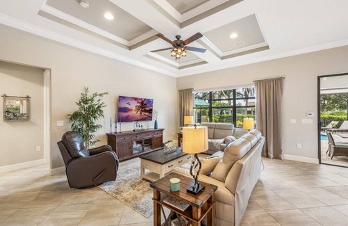 Arborwood House | 156 m² House ∙ 3 bedrooms ∙ 6 guests