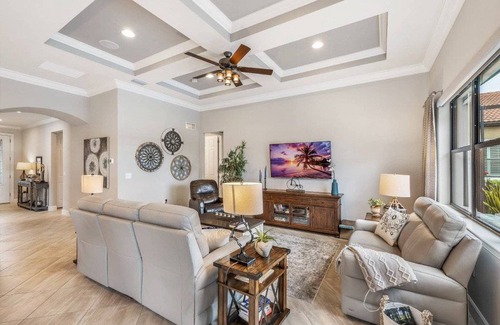 Arborwood House | 156 m² House ∙ 3 bedrooms ∙ 6 guests