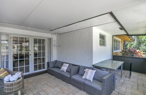 Hollywood Lakes House | 158 m² House ∙ 3 bedrooms ∙ 6 guests