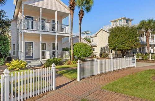 Crystal Shores House | 166 m² House ∙ 3 bedrooms ∙ 10 guests