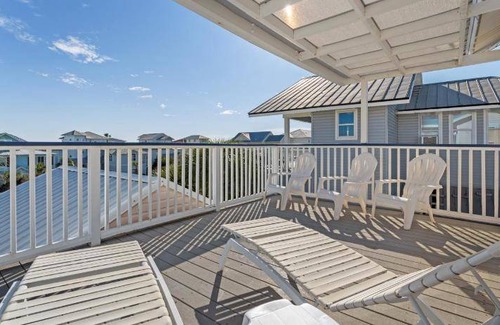 Crystal Shores House | 166 m² House ∙ 3 bedrooms ∙ 10 guests