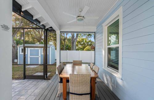Riverside Heights House | 167 m² House ∙ 3 bedrooms ∙ 8 guests