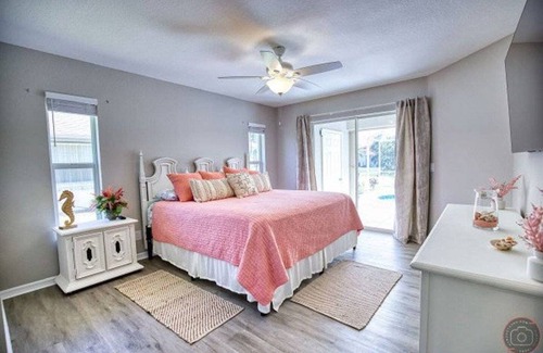 Broadmoor House | 173 m² House ∙ 4 bedrooms ∙ 8 guests