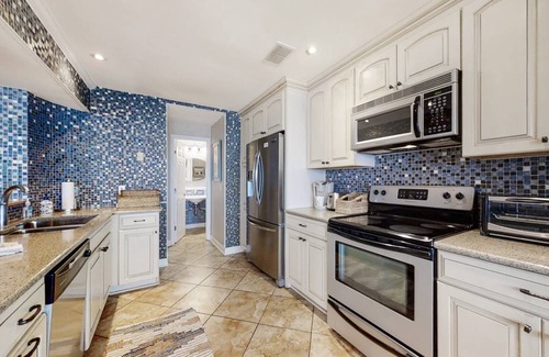 Fernandina Beach Condo | 178 m² Condo ∙ 3 bedrooms ∙ 6 guests