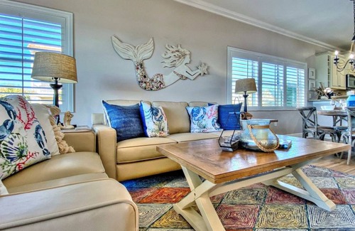 Independence Square Condo | 182 m² Condo ∙ 3 bedrooms ∙ 8 guests