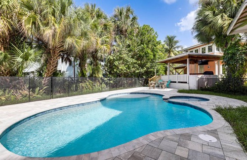 Palm City House | 185 m² House ∙ 3 bedrooms ∙ 8 guests