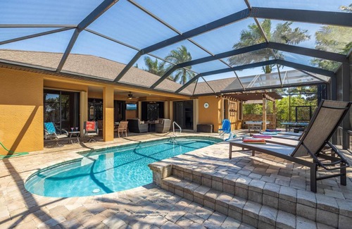 Burnt Store House | 197 m² House ∙ 4 bedrooms ∙ 10 guests
