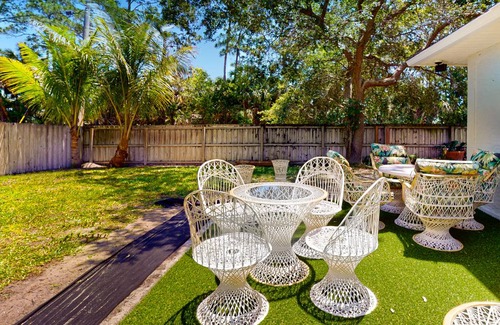 Lakewood Park House | 199 m² House ∙ 2 bedrooms ∙ 4 guests