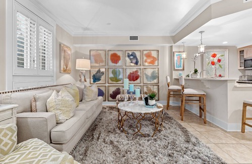 Baytowne Wharf Condo | 1BR Condo at Baytowne Wharf! GOLF CART to Beach, Tropical Pool, Hot Tub, Tram