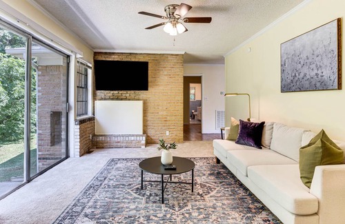 Huntsville House | 204 m² House ∙ 4 bedrooms ∙ 9 guests