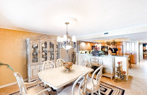 Redington Beach Condo | 211 m² Condo ∙ 3 bedrooms ∙ 6 guests