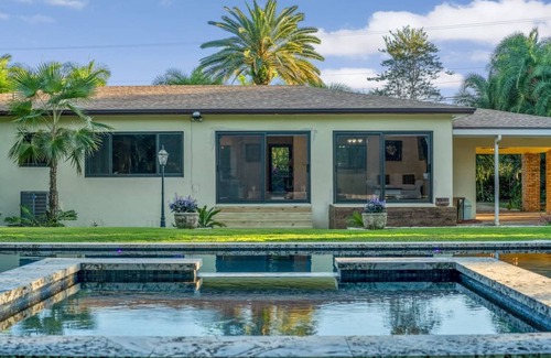 Homestead House | 214 m² House ∙ 4 bedrooms ∙ 10 guests