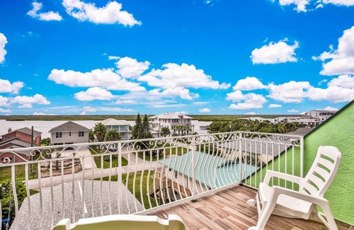 Bethune Beach House | 232 m² House ∙ 3 bedrooms ∙ 8 guests