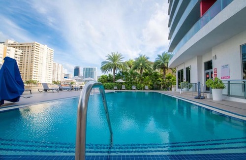 Hallandale Beach House | 2409B YG Breathtaking Travelers Flat 2BD 1BTH Water Views Balcony Pool Gym 24TH FL 2409B