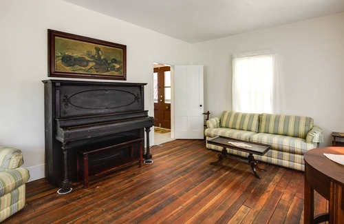 Pomona Park House | 241 m² House ∙ 4 bedrooms ∙ 8 guests