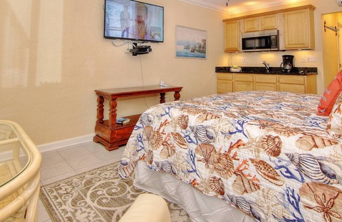 Pass-a-Grille Historic District Condo | 26 m² Condo ∙ 1 bedroom ∙ 2 guests