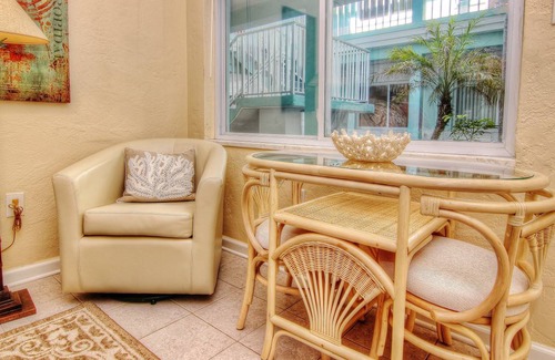Pass-a-Grille Historic District Condo | 26 m² Condo ∙ 1 bedroom ∙ 2 guests