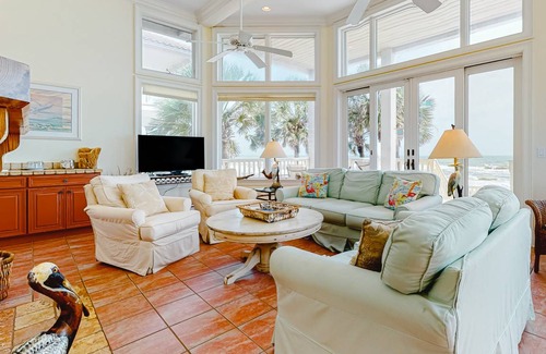 East End House | 263 m² House ∙ 4 bedrooms ∙ 10 guests