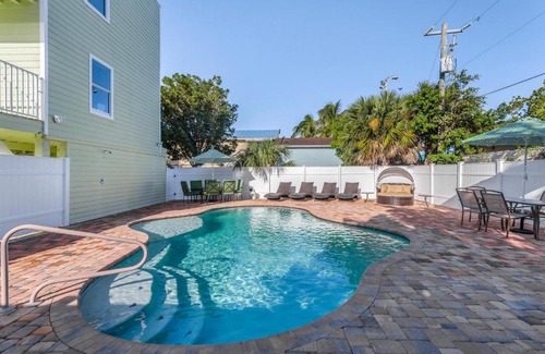 Fort Myers Beach House | 2633 Estero Blvd Duplex by Coastal Vacation Properties