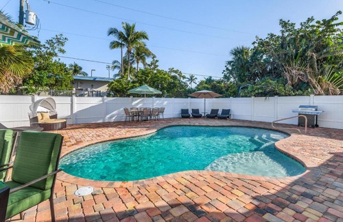 Fort Myers Beach House | 2633 Estero Blvd Duplex by Coastal Vacation Properties