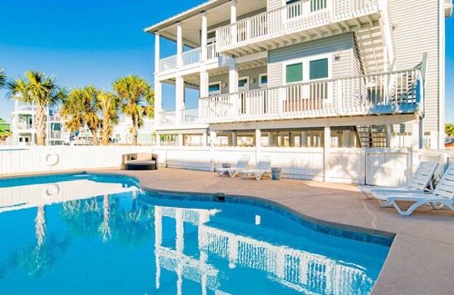 Navarre Beach House | 264 m² House ∙ 6 bedrooms ∙ 16 guests