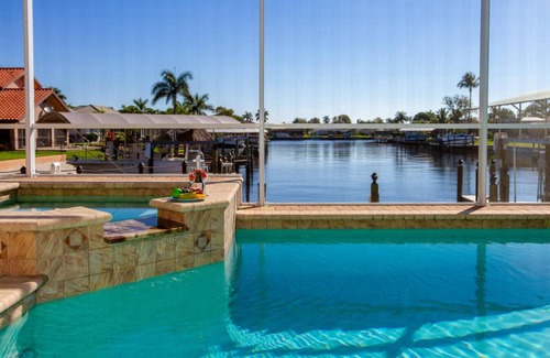 Caloosahatchee Villa | 288 m² Villa ∙ 4 bedrooms ∙ 10 guests