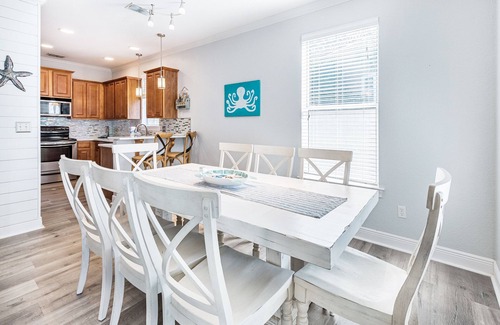 Villages of Crystal Beach House | ☀3 Bikes-Beach Trolley-Lagoon Pool-2 King Rooms-Bunk Room-Destin'd To Be Here