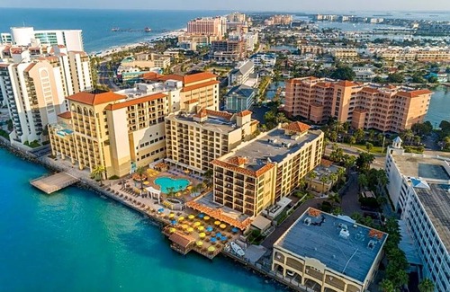 Clearwater Beach Hotel | 3-Star Hotel ∙ Holiday Inn Hotel & Suites Clearwater Beach, an IHG Hotel