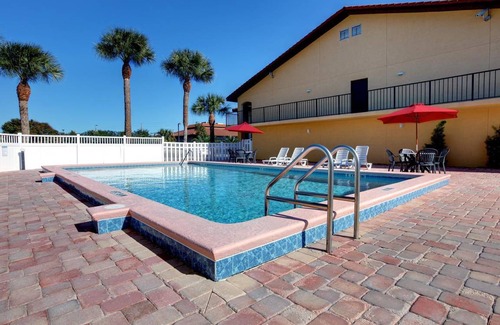 St. Augustine Beach Hotel | 30 m² Motel ∙ 7 guests