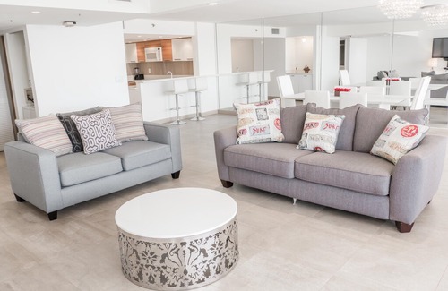 Edgewater Apartment | 3054 - Spacious 2br w/ amazing views