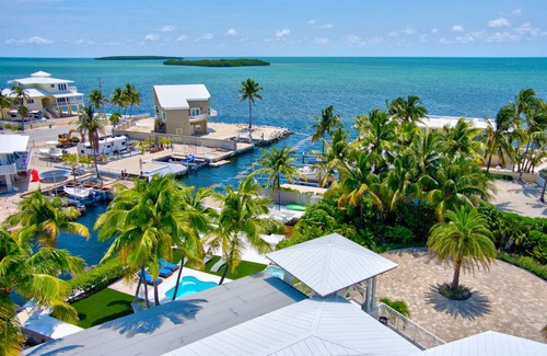 Lime Grove Estates House | 325 m² House ∙ 5 bedrooms ∙ 12 guests