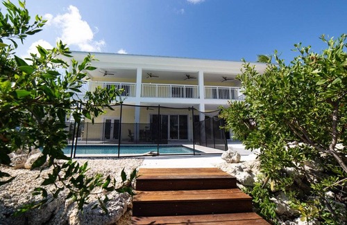 Venetian Shores House | 372 m² House ∙ 4 bedrooms ∙ 10 guests