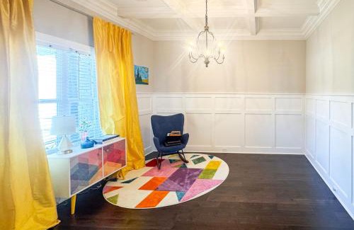 Dothan House | 4 Mi to Dtwn Stylish Home with Large Yard in Dothan
