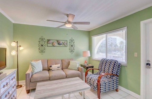 North Redington Beach Condo | 40 m² Condo ∙ 1 bedroom ∙ 4 guests