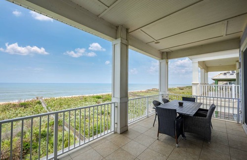 Palm Coast House | 454 m² House ∙ 8 bedrooms ∙ 10 guests