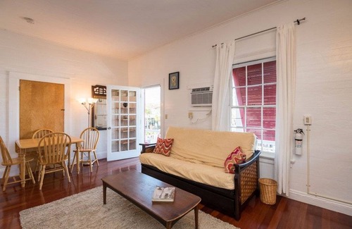Historic Seaport Apartment | 46 m² Studio flat ∙ 2 guests