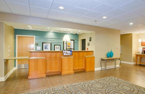 Seffner Hotel | 55 m² Hotel ∙ 127 guests