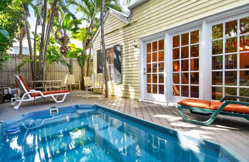 Historic Seaport House | 56 m² House ∙ 2 bedrooms ∙ 4 guests