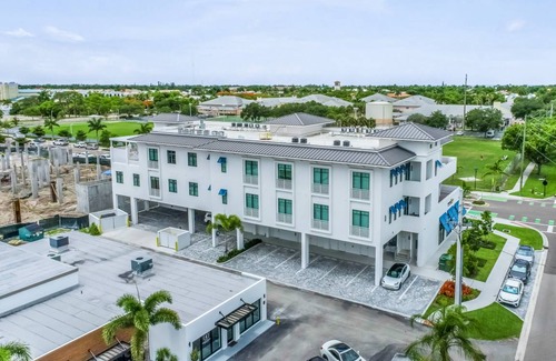Old Naples Condo | 57 m² Condo ∙ 4 guests
