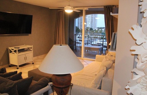 Aventura Apartment | 6-608 Amazing Penthouse water view with 2 suites