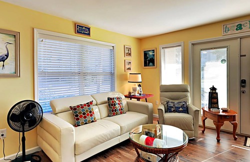 Ono Island Condo | 65 m² Condo ∙ 1 bedroom ∙ 4 guests