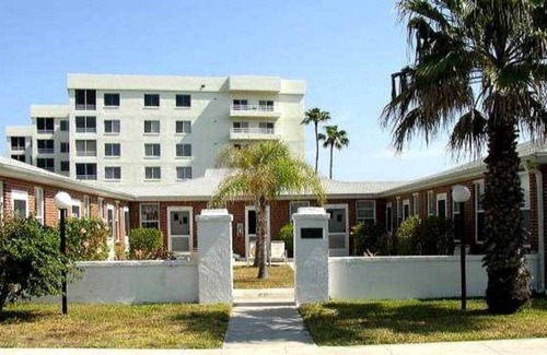 Golden Beach Condo | 65 m² Condo ∙ 1 bedroom ∙ 6 guests