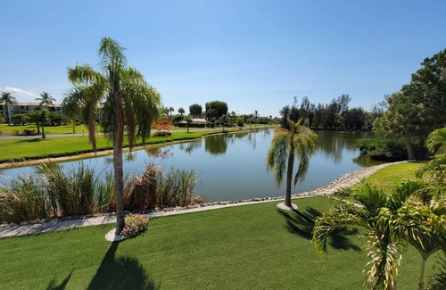 Mid Island House | 65 m² House ∙ 2 bedrooms ∙ 4 guests