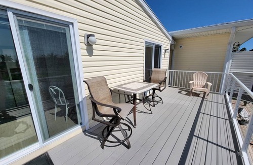 Mid Island House | 65 m² House ∙ 2 bedrooms ∙ 4 guests