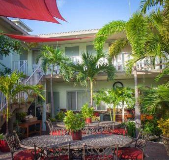 Lake Ridge Hotel | 70 m² Hotel ∙ 4 guests
