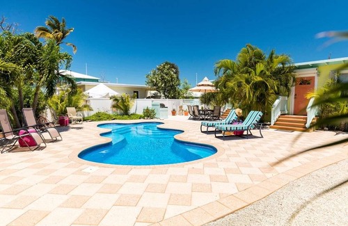 Marathon House | 70 m² House ∙ 2 bedrooms ∙ 4 guests