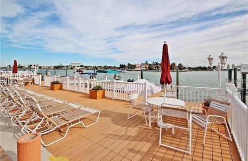 St. Pete Beach Condo | 71 m² Condo ∙ 2 bedrooms ∙ 6 guests