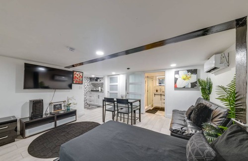 West Park Apartment | 74 m² Apartment ∙ 5 guests