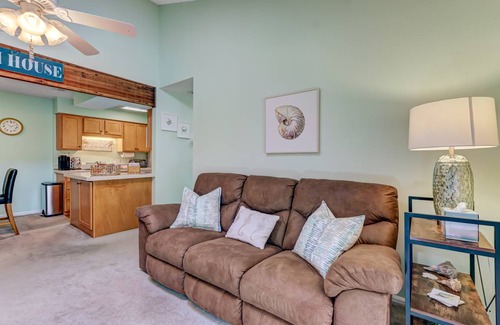Fernandina Beach Condo | 74 m² Condo ∙ 2 bedrooms ∙ 6 guests